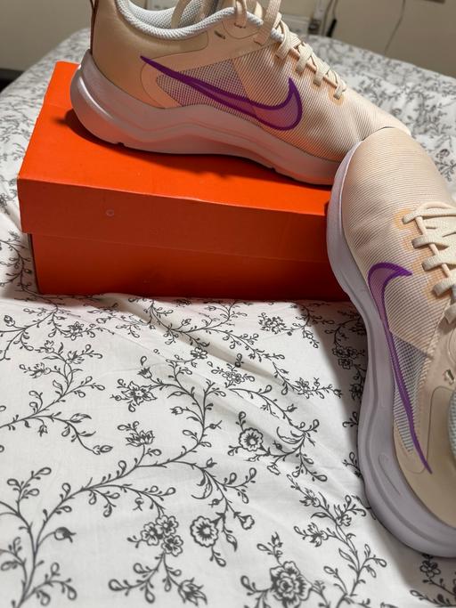 Buy & Sell Goodmayes East London - Photos for Women’s nike running shoes