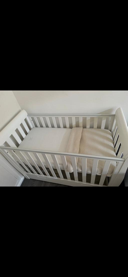 Buy & Sell Croydon Croydon - Photos for Obaby Stamford mini sleigh cot bed 120×60cm