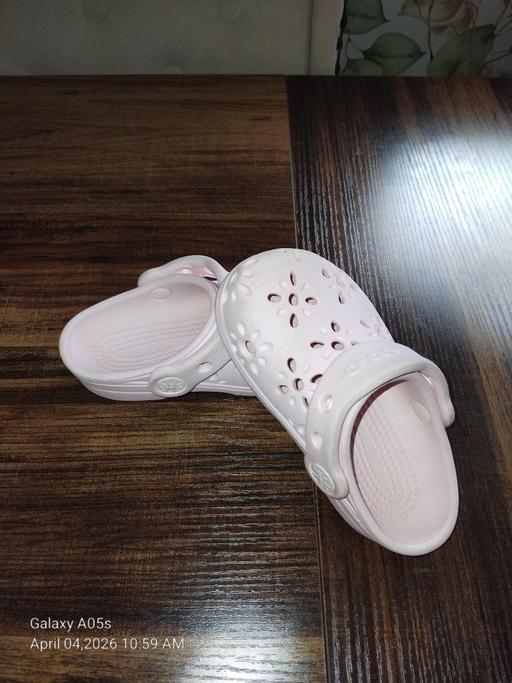 Buy & Sell Camberwell South East London - Photos for pink toddler crocs