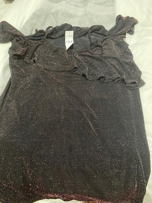 Buy & Sell Stannington Sheffield - Photos for Cold shoulder top new