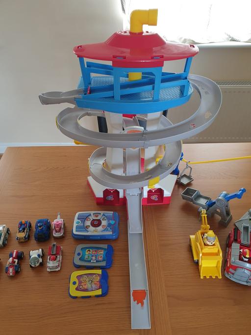 Buy & Sell West Wick North Somerset - Photos for Paw Patrol Playset bundle