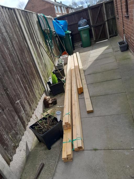 Buy & Sell West Bromwich Sandwell - Photos for 25ml x50ml roofing timber 31 pieces