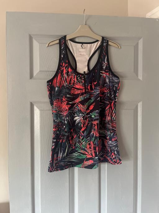 Buy & Sell Conisbrough Doncaster - Photos for Ladies size 14 workout top