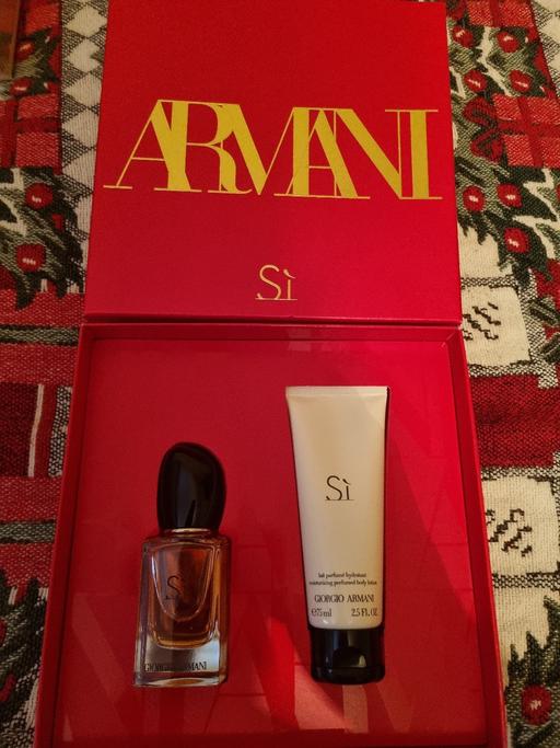 Buy & Sell Grangemouth Falkirk - Photos for perfume