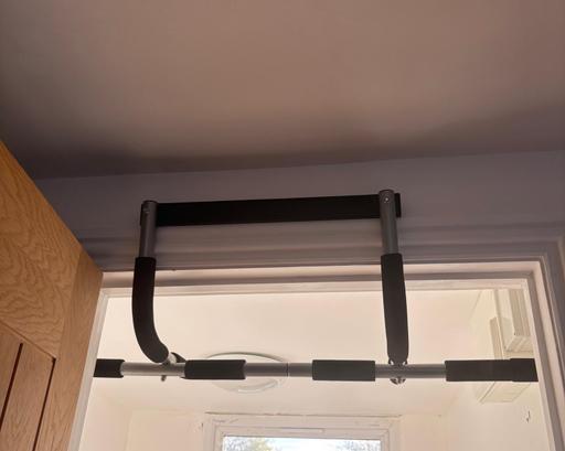 Buy & Sell Northwood Hillingdon - Photos for Doorway Pull Up Bar