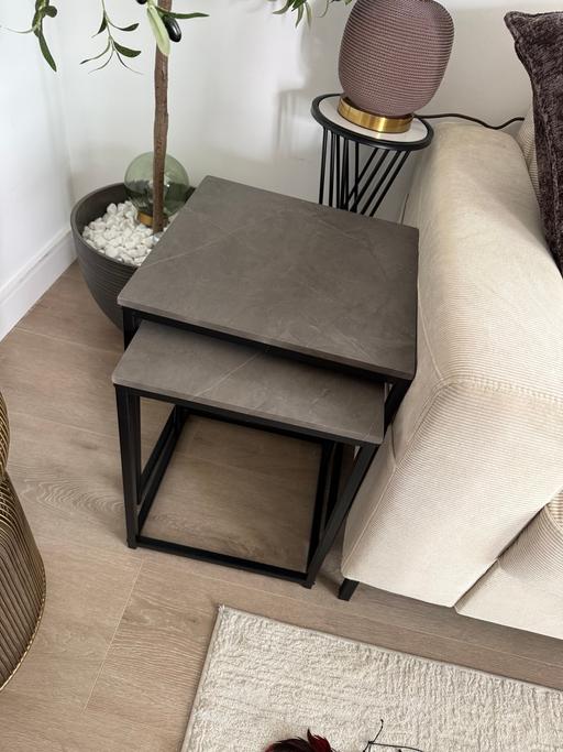 Buy & Sell Kew Richmond upon Thames - Photos for Side table