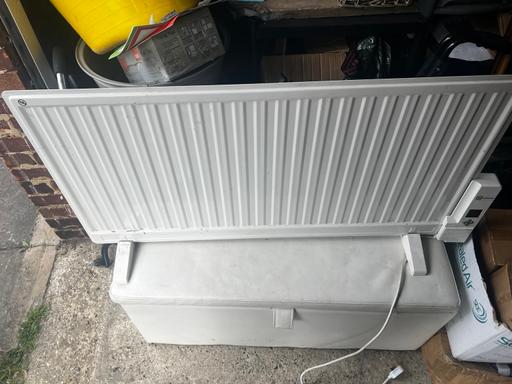 Buy & Sell Ashford Spelthorne - Photos for x2 large radiator