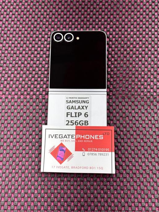 Buy & Sell The Broadway Bradford - Photos for Galaxy Flip 6 | 256GB