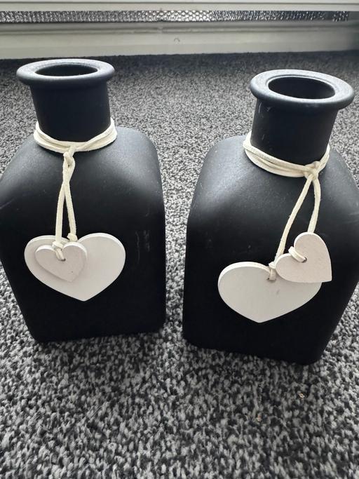 Buy & Sell New Eltham South East London - Photos for 2 beautiful black vases