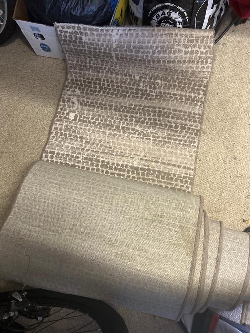 Buy & Sell Enfield Highway Enfield - Photos for Large runner