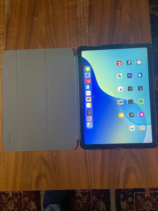 Buy & Sell Small Heath Birmingham - Photos for iPad Air 5th Generation M1 256SSD