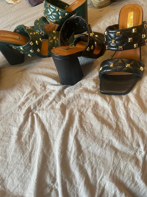 Buy & Sell Middleton North Warwickshire - Photos for Sandals green pair black pair