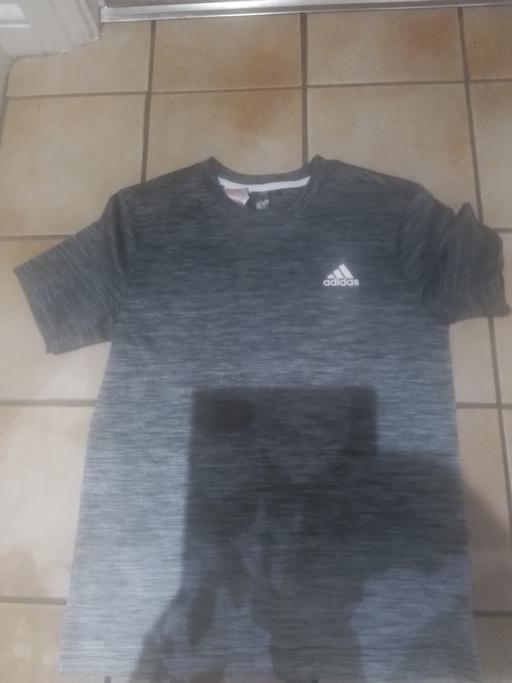 Buy & Sell Streetly Walsall - Photos for ADIDAS TEE SHIRT