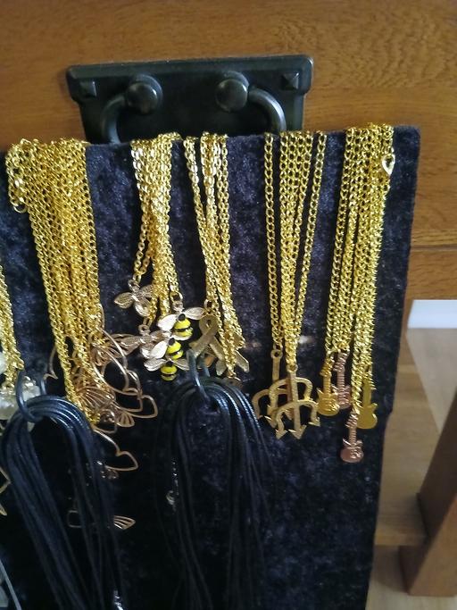 Buy & Sell Trimdon Grange County Durham - Photos for selling over 500 pieces of costume jewellery