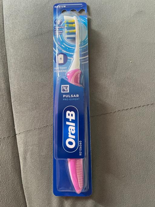 Buy & Sell Kings Heath Birmingham - Photos for New Battery Operated Oral B Toothbrush