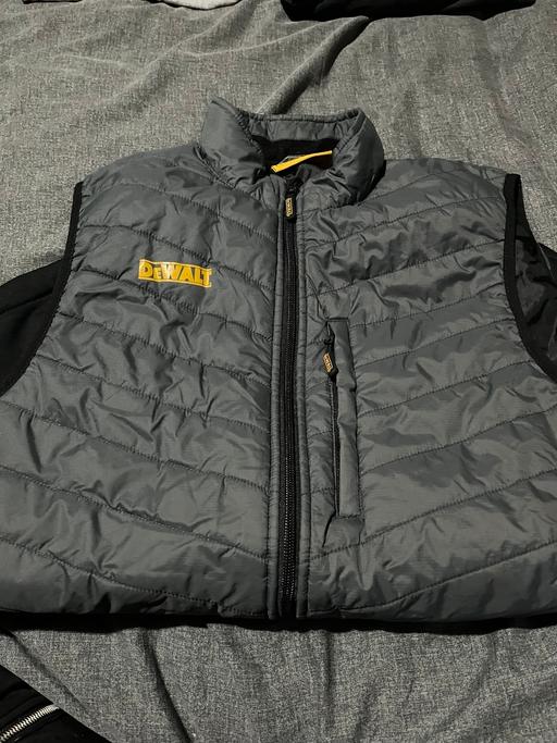 Buy & Sell Kimberworth Rotherham - Photos for Dewalt body warmer