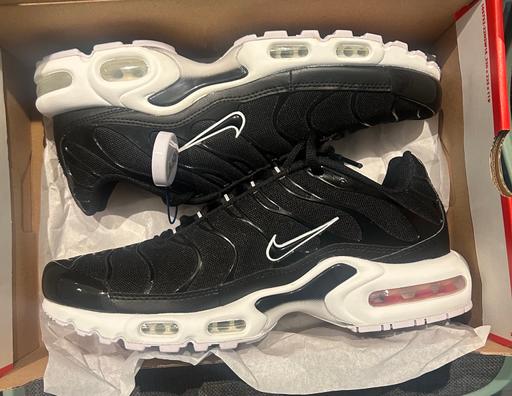 Buy & Sell Wembley Brent - Photos for Nike Air Max Plus Black and white 8.5 new