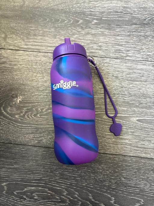 Buy & Sell Woodsetton Dudley - Photos for Smiggle water bottle