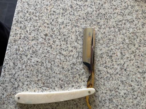 Buy & Sell Cookham Windsor and Maidenhead - Photos for Vintage cut throat razors