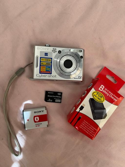 Buy & Sell Leigh-on-Sea Southend-on-Sea - Photos for Sony Cybershot 7.2 Mega Pixels