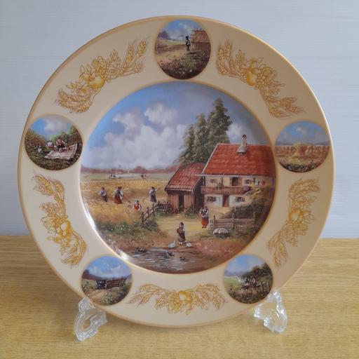 Buy & Sell Preston South Ribble - Photos for COLLECTOR'S DECORATIVE DISPLAY PLATE