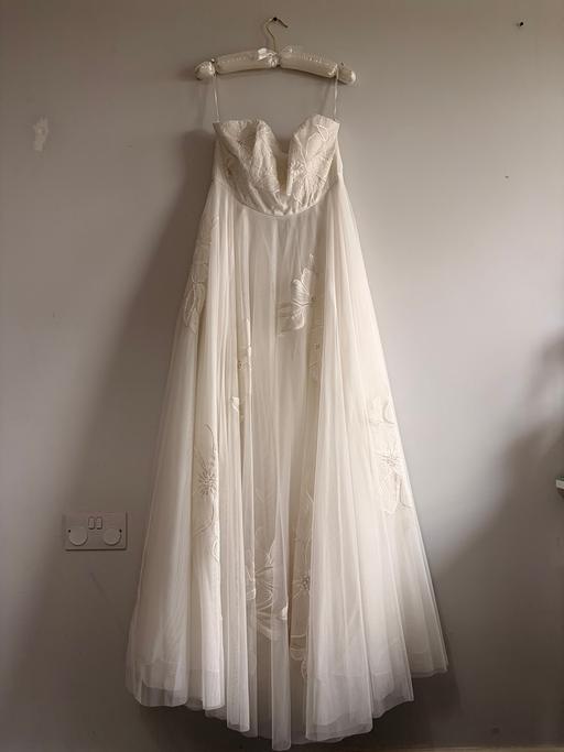 Buy & Sell Leagrave Luton - Photos for MONSOON WHITE WEDDING DRESS