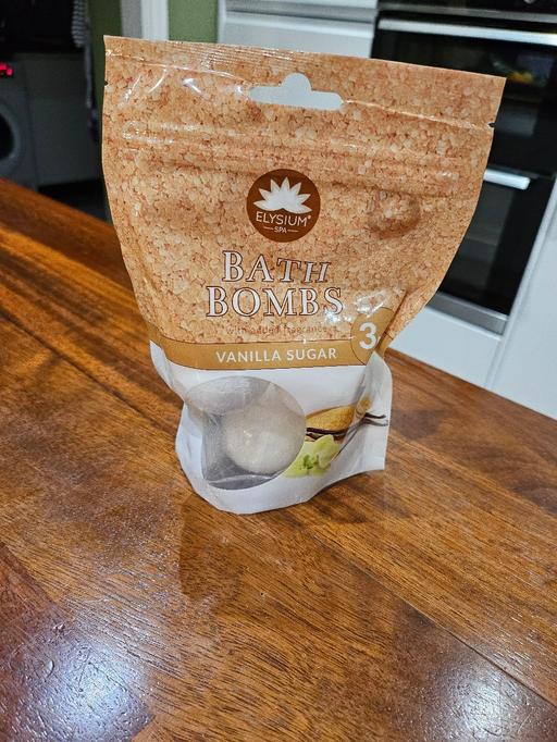 Buy & Sell Penn Fields Wolverhampton - Photos for New bath bombs