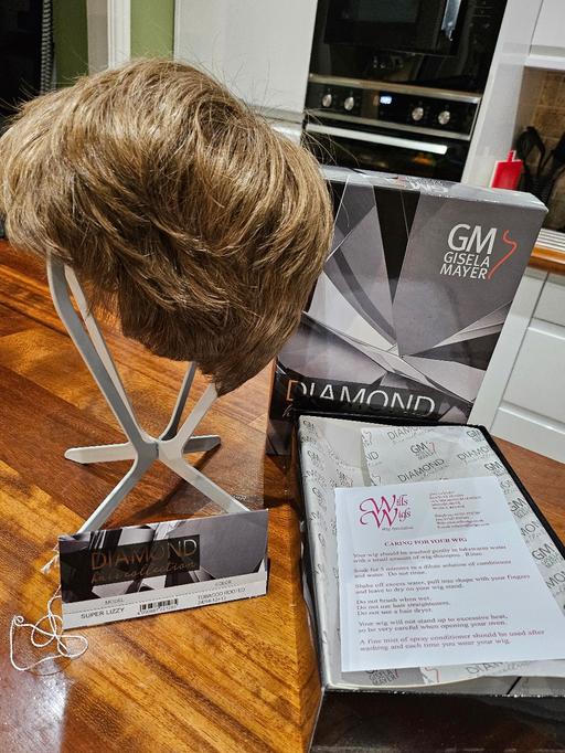 Buy & Sell Merry Hill Wolverhampton - Photos for Quality ladies wig GISELA MAYER