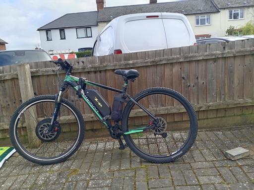 Vehicles Upton West Northamptonshire - Photos for Custom-Built Boardman Pro E-Bike