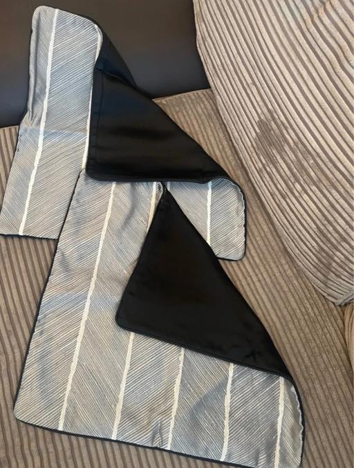 Buy & Sell Bethnal Green East London - Photos for BARGAIN!! X2 brand new cushion covers.