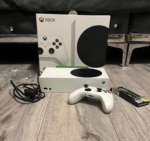 Buy & Sell Netherton Dudley - Photos for Xbox Series S (Been used twice) Like New