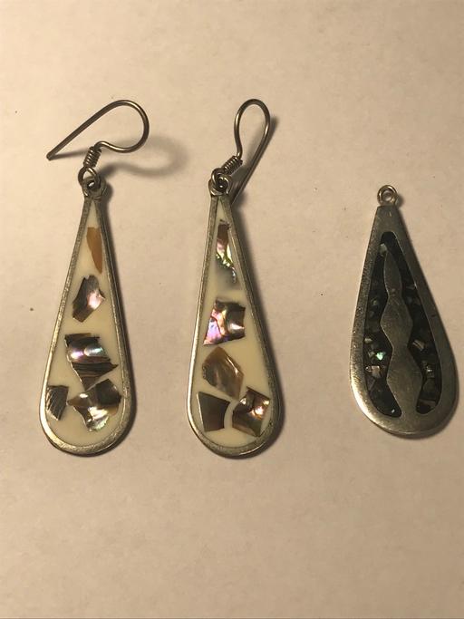 Buy & Sell Moons Moat North Industrial Estate Redditch - Photos for Mexico Alpaca mother of Pearl earrings & pend