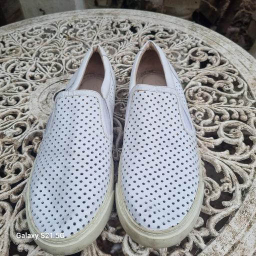 Buy & Sell Enfield Town Centre Enfield - Photos for trainers