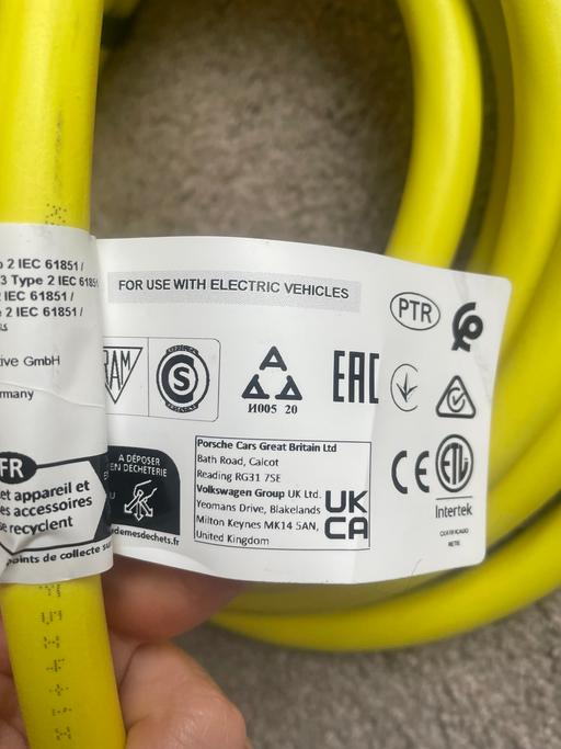 Vehicles Ynysddu Caerphilly - Wales - Photos for Ford Explorer charge cable brand-new