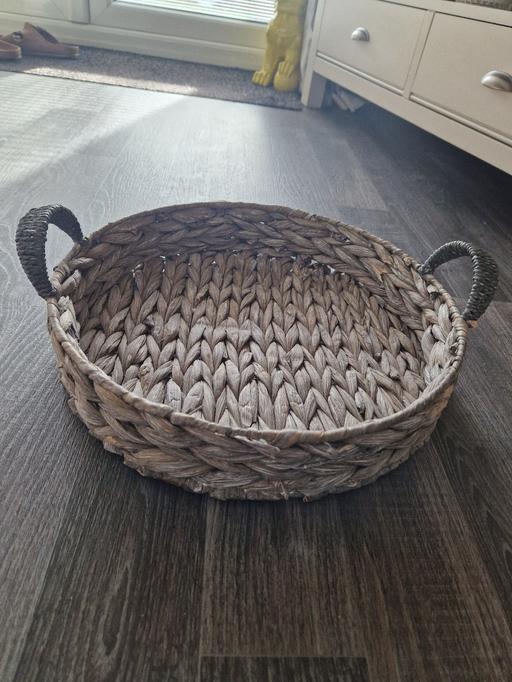 Buy & Sell Scholes Rotherham - Photos for Large grey wicker tray