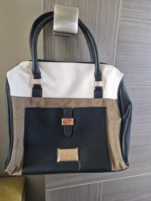 Buy & Sell Scholes Rotherham - Photos for New Lipsy bag