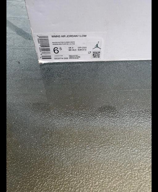 Buy & Sell Canonbury North London - Photos for Women’s Nike Jordan 1 low DC0774-005