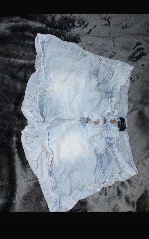 Buy & Sell Walthamstow East London - Photos for Demi blue Jean shorts
