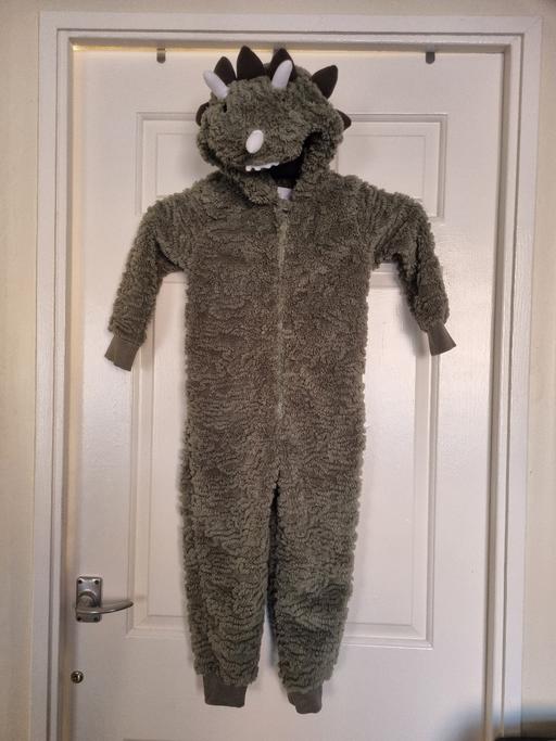 Buy & Sell Grafton Street Industrial Estate West Northamptonshire - Photos for Dress