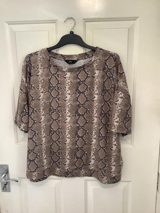 Buy & Sell Woodsetton Dudley - Photos for Top size 16