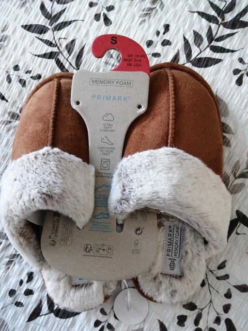 Buy & Sell Wednesfield Wolverhampton - Photos for ladies slippers size *3/4*