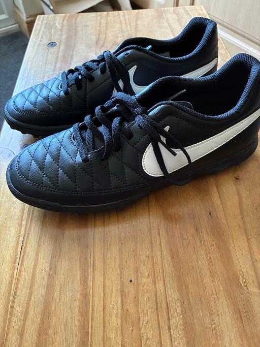 Buy & Sell Aveley Thurrock - Essex - Photos for Boys Nike trainers