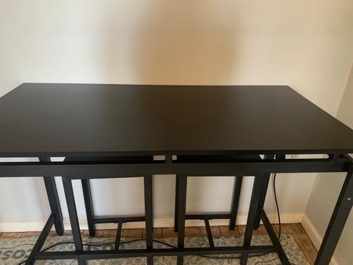 Buy & Sell Birmingham Birmingham - Photos for Table and 4 bar stools