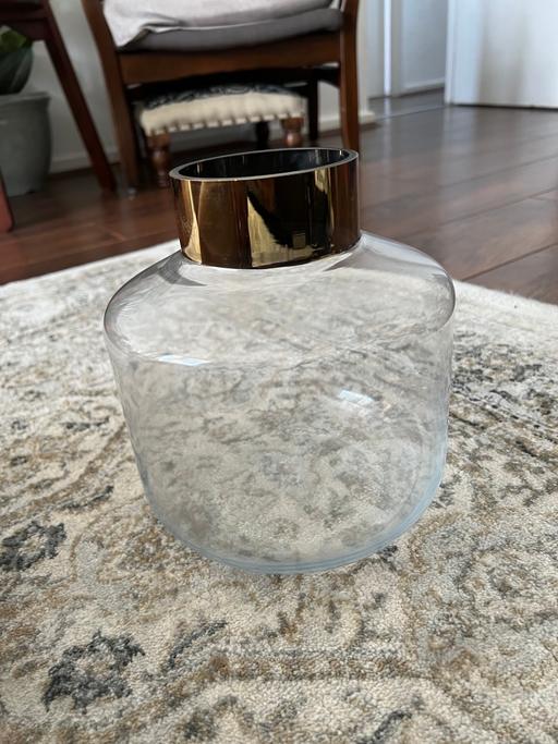 Buy & Sell Bethnal Green East London - Photos for H&M clear/gold vase. Excellent condition.