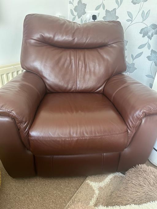 Buy & Sell Breadsall Erewash - Photos for Brown Leatherette Recliner armchairs x 2
