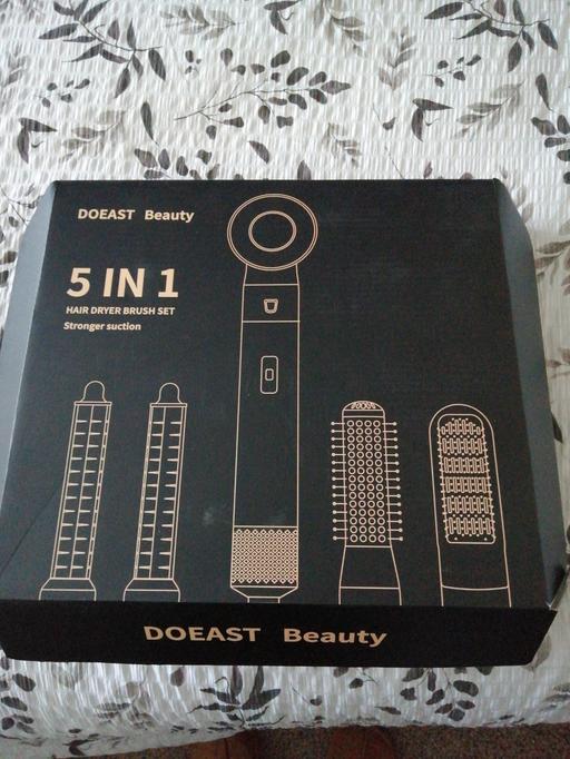 Buy & Sell Wednesfield Wolverhampton - Photos for Ladies 5 in 1 HAIR Dryer Brush set