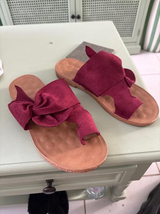 Buy & Sell Wombwell Barnsley - Photos for Size 7 flats ex condition