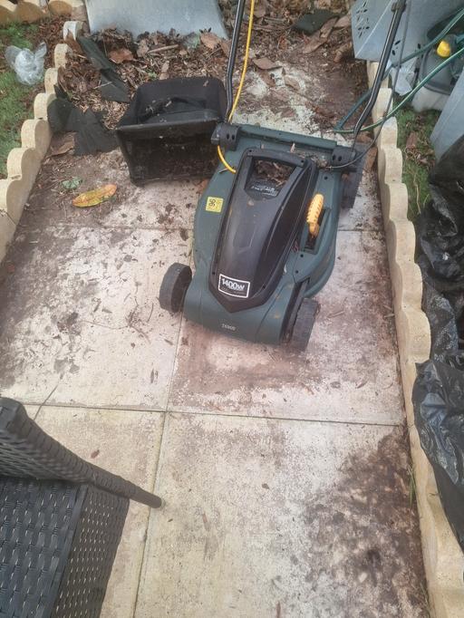 Buy & Sell Enfield Highway Enfield - Photos for Electric Lawn Mower