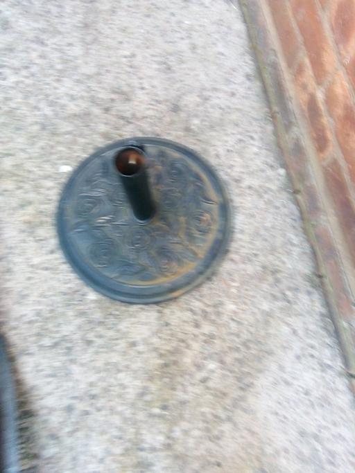 Buy & Sell Yew Tree Estate Sandwell - Photos for Parasol Cast Iron Effect