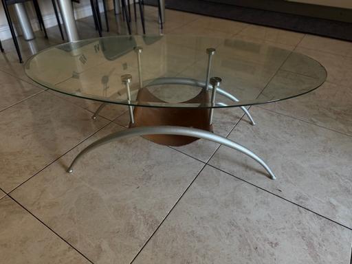 Buy & Sell Whalley Range Manchester - Photos for Oval shaped glass coffee table